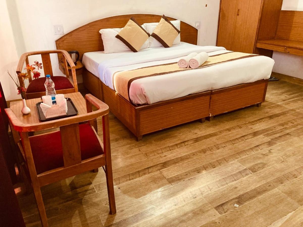 "Tara Homes" With Open Rooftop Terrace Shimla Bagian luar foto