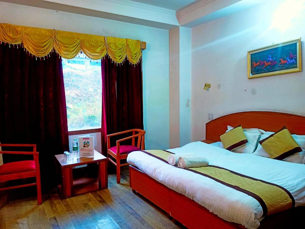 "Tara Homes" With Open Rooftop Terrace Shimla Bagian luar foto